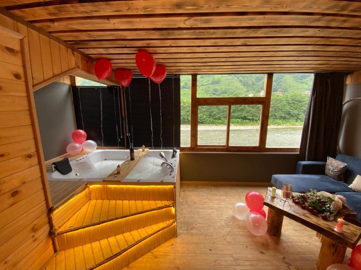 Ardeşen Heaven Vip Wooden Palace Bed & Breakfast エクステリア 写真