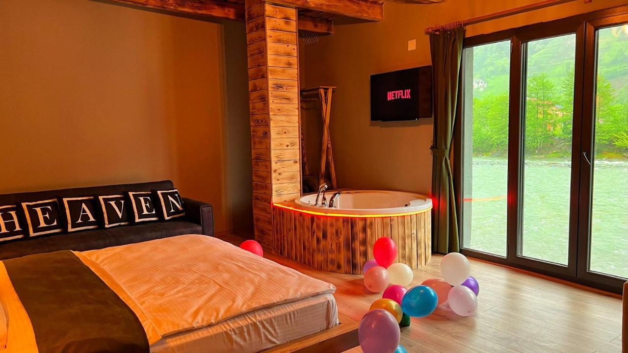 Ardeşen Heaven Vip Wooden Palace Bed & Breakfast エクステリア 写真